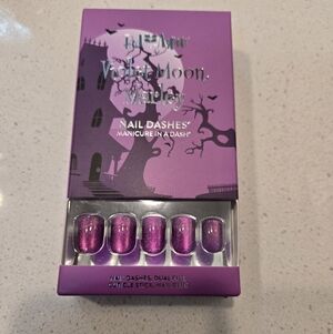 Red Aspen Nail Dashes In Violet Moon, Marley